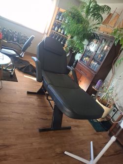 Tatto  rehab table