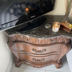Beautiful Bedroom Chest