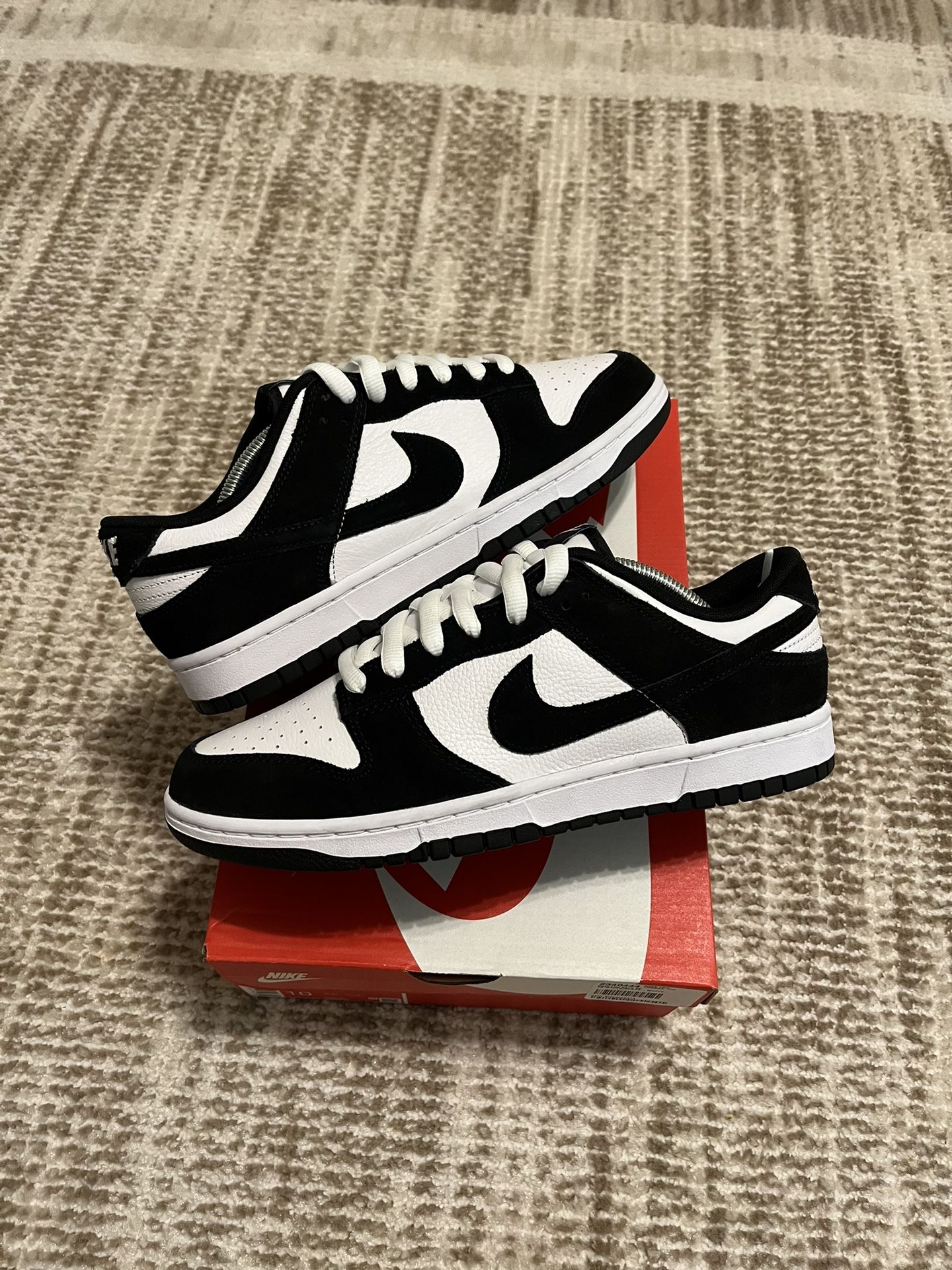 Nike Dunk Suede Panda