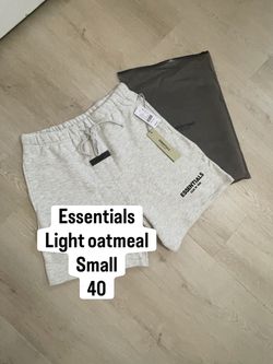 Fear of God Essentials Shorts Light Oatmeal Small