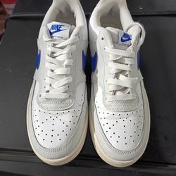 Nike Tennis Shoes White/Blue