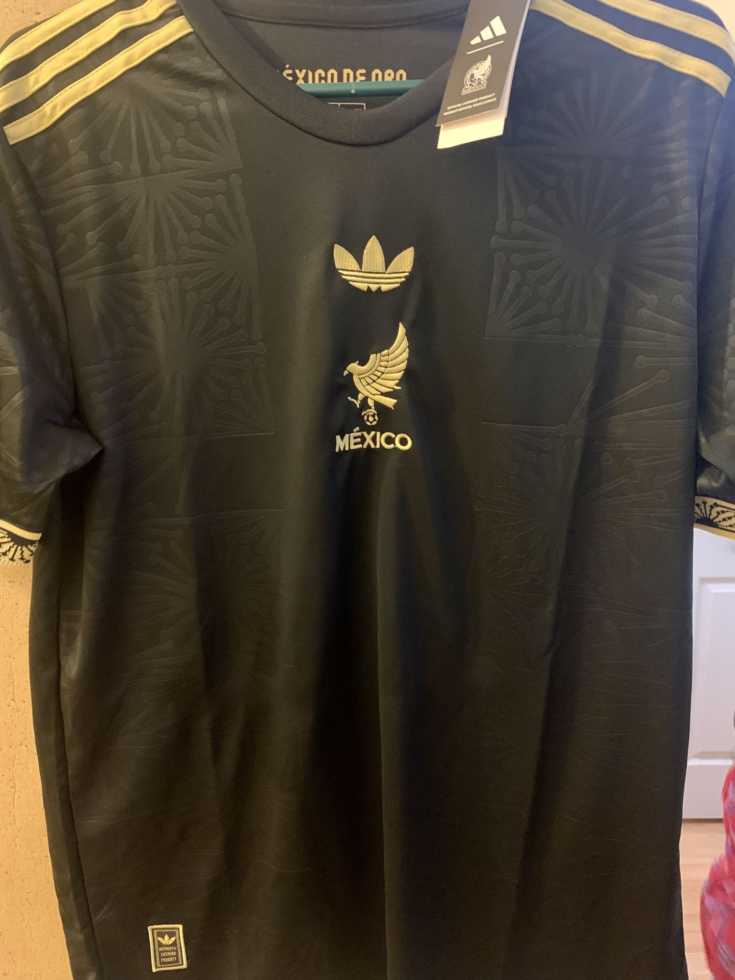 Mexican National Team  Sizes  M, L