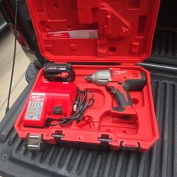 Milwaukee 3/4" Cordless Wrench Kit
