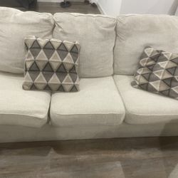 Sectional + 2 ottoman's