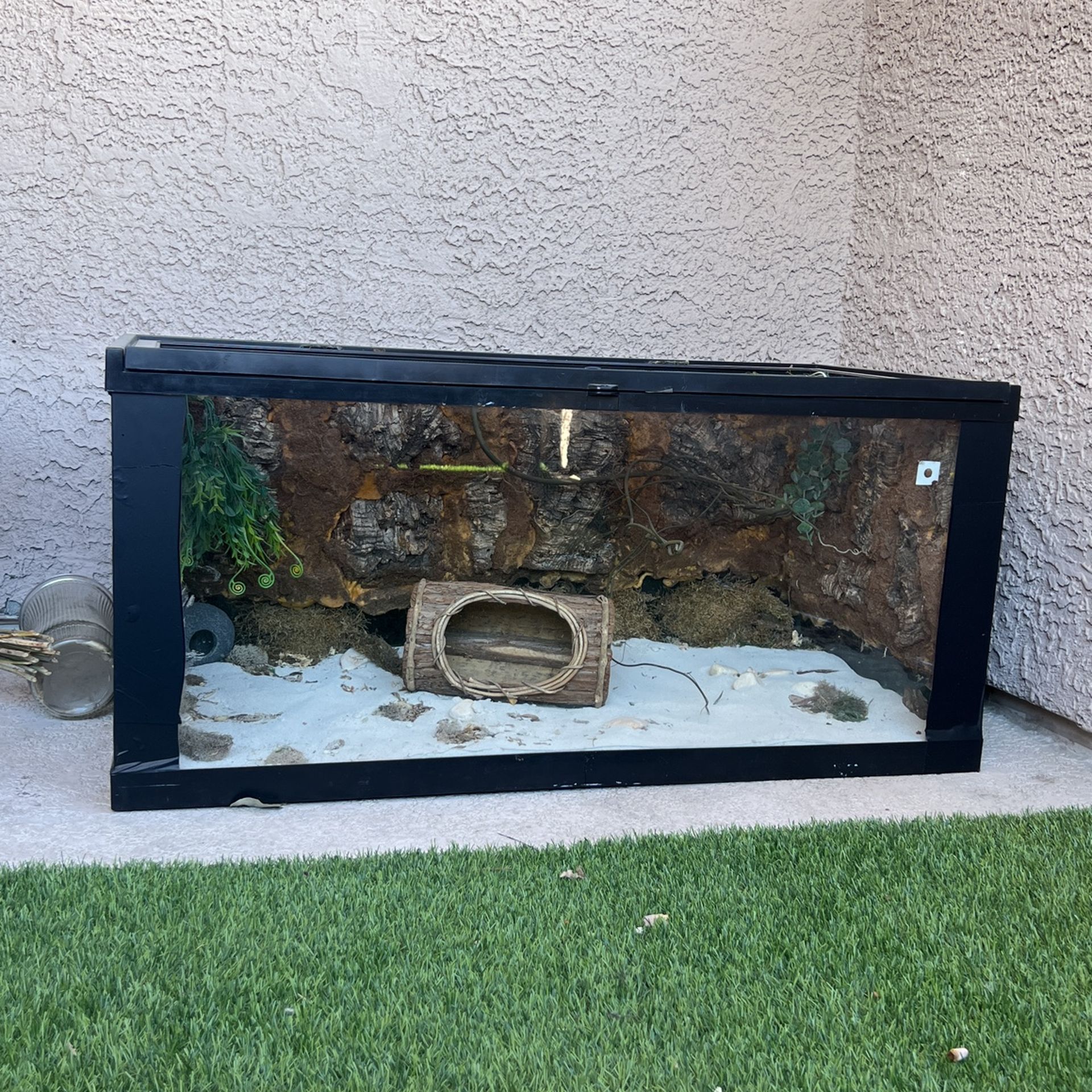 40 gallon reptile tank for Sale in Las Vegas, NV - OfferUp