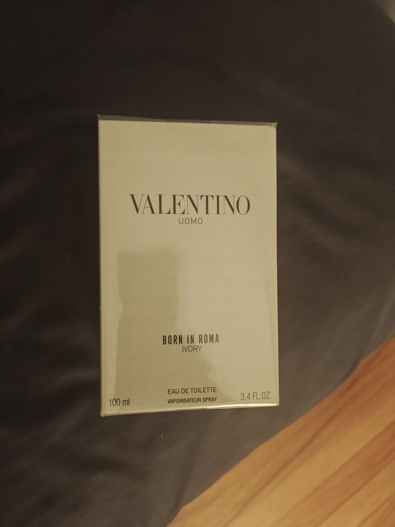 Valentino Uomo Born In Roma Ivory 