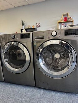 LG washer and dryer set 