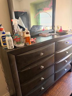Mirror dresser