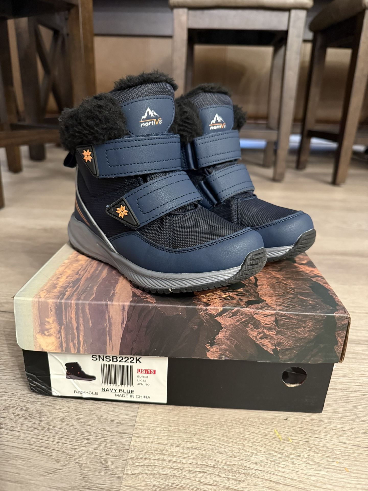 NEW Nortiv8 SIZE 13 Kids Nortiv 8 Snow Boots Size 13C 13 Boys