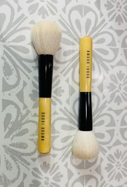 2 pcs Bobby Brown Face Blender
