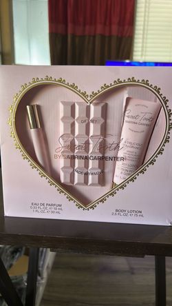 Sabrina Carpenter Sweet Tooth Gift Set