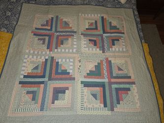 Lap/Baby Handmade Quilt, Quarter Log Cabin in Blues