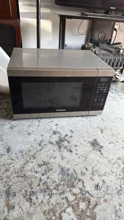 Modern Samsung Stainless Steel Microwave 