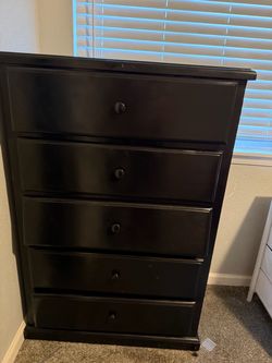 Dresser