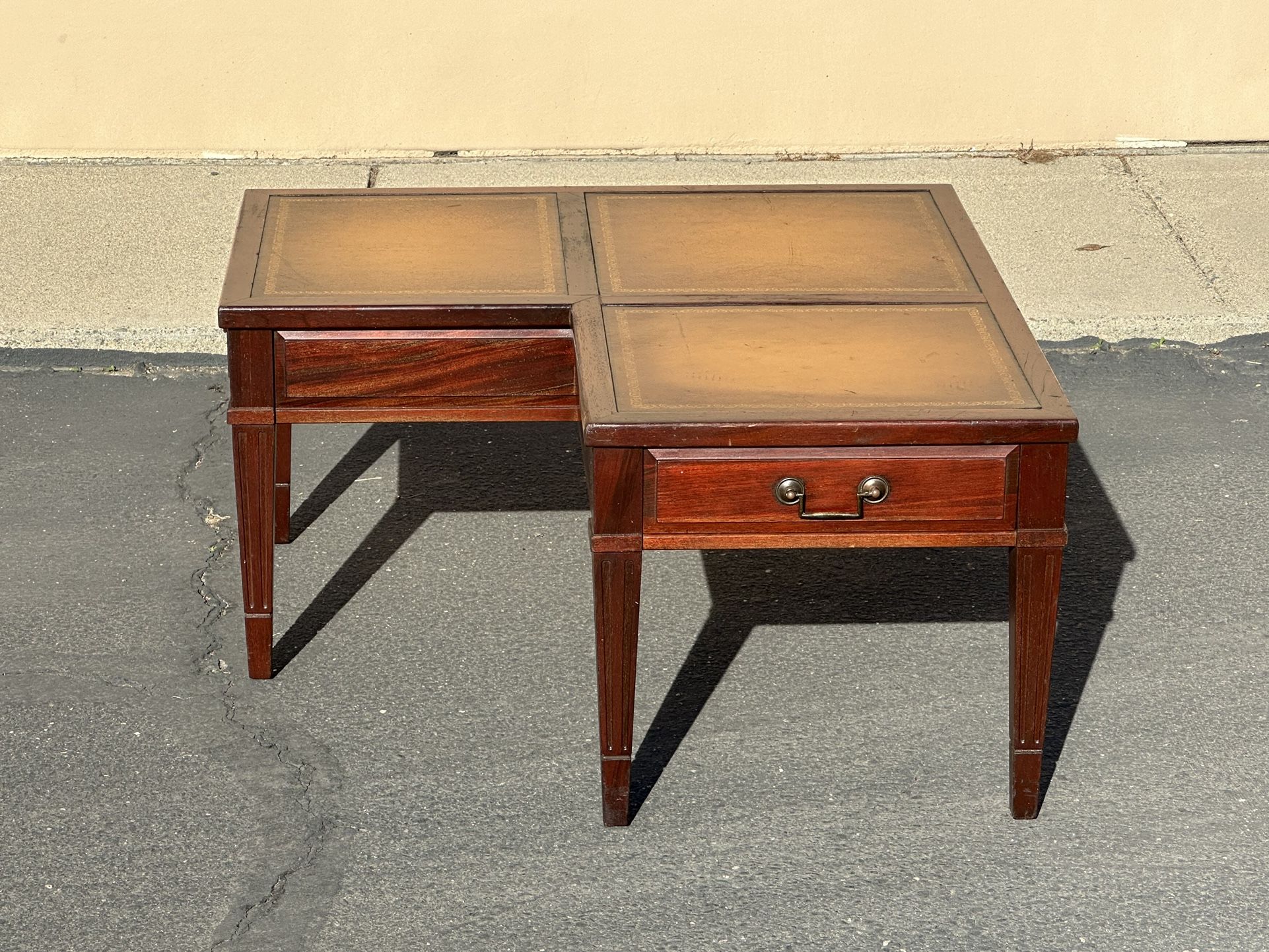 Coffee Table With 2 Drawers