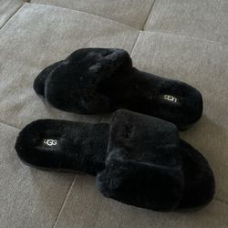 UGG Black Cozette Slipper Women’s Size 8