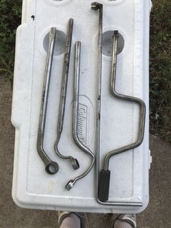 Specialty automotive wrenches