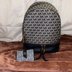Michael Kors Book bag