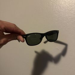 Ray Ban Size Small