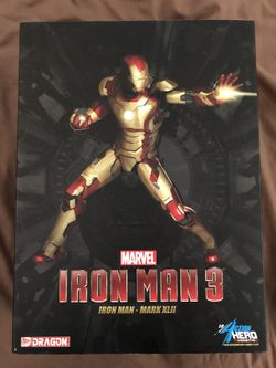 Iron Man 3 Mark 42 Figure 