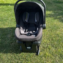 Baby Jogger City Go Car Seat Carrier And Base.