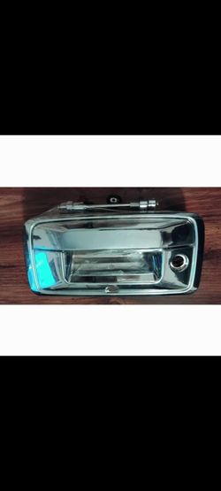14-18 gmc sierra chrome tailgate handle