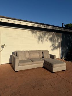 Living Spaces Egan II Sectional Sofa – Cement Gray | Reversible Chaise | Modern 93”