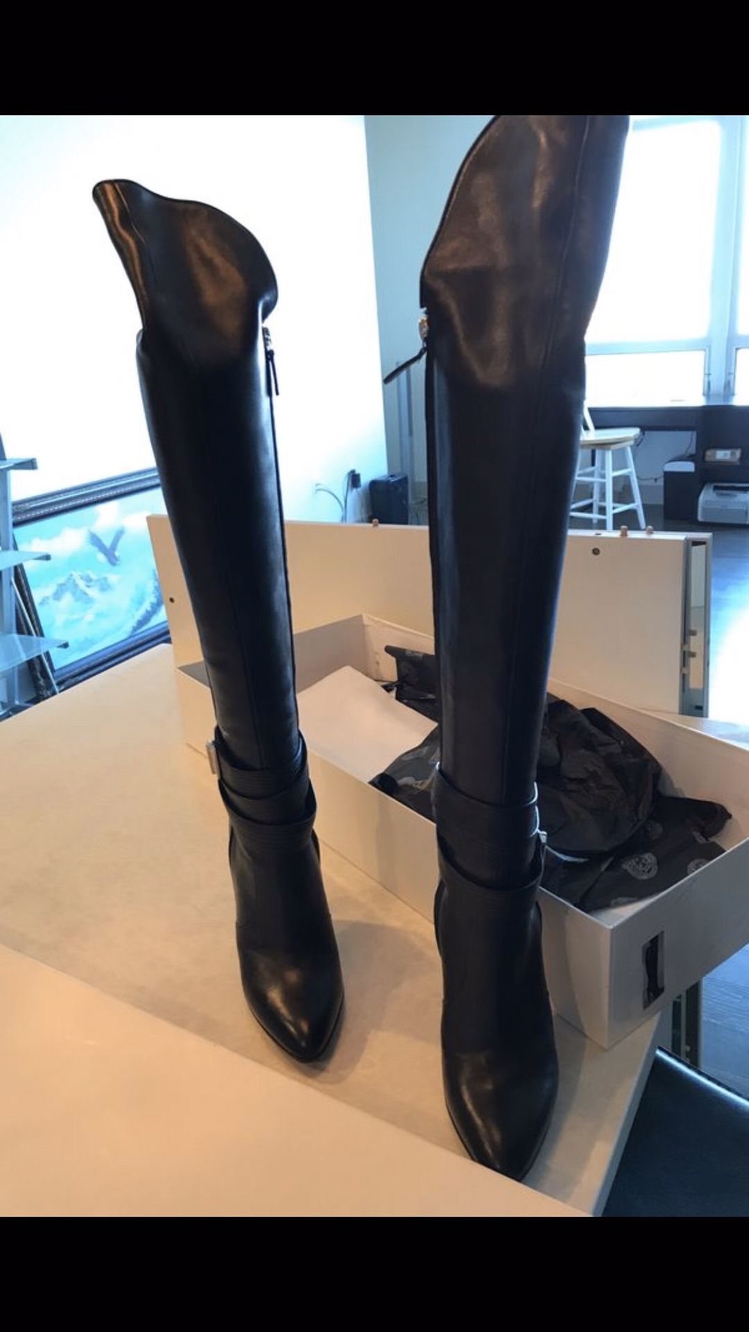 Over the knee flash Versace boot size 6 and 1/2 only worn 2 times