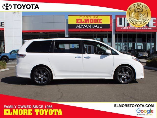 2017 Toyota Sienna