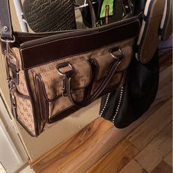 Dooney And Bourke  Purse