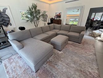 Sectional Sofa in gray