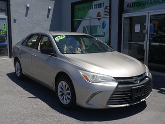 2016 TOYOTA CAMRY