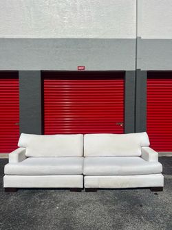 WHITE FABRIC SOFA COUCH / IN GOOD CONDITION/ DELIVERY NEGOTIABLE