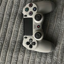 PS4 controller 25th Anniversary edition