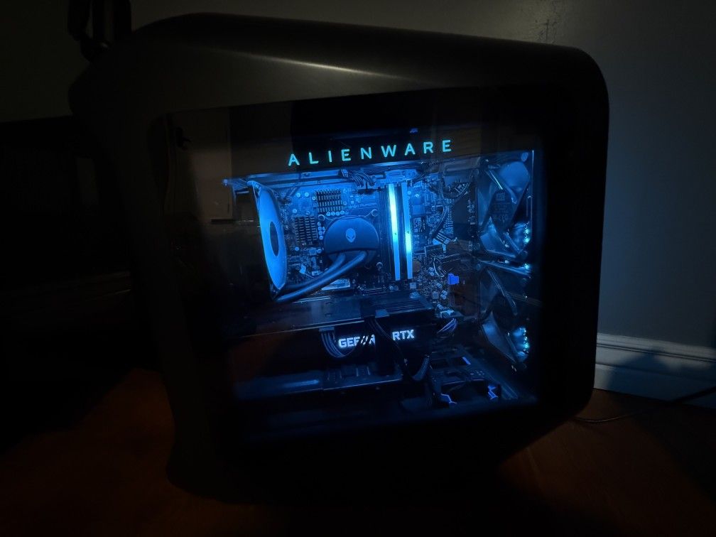 Alienware R13 Gaming PC(Great Condition)