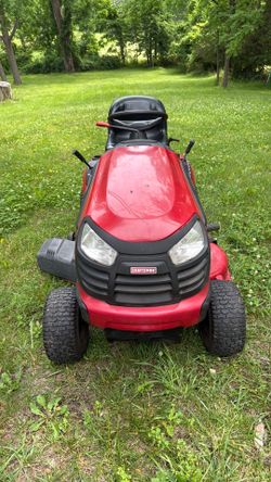 Craftsman riding lawnmower