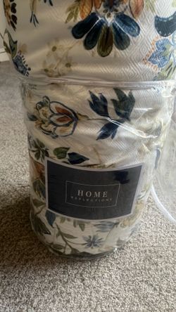 Home Reflections Floral Bedding Set