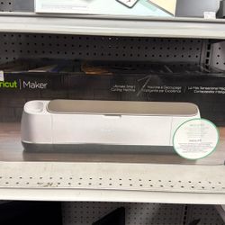 CRICUT MAKER 