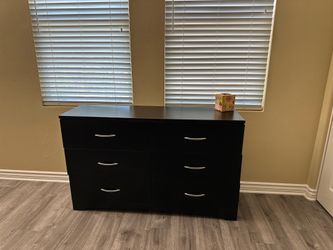 Black 6-Drawer Dresser / Storage Cabinet – Good Condition