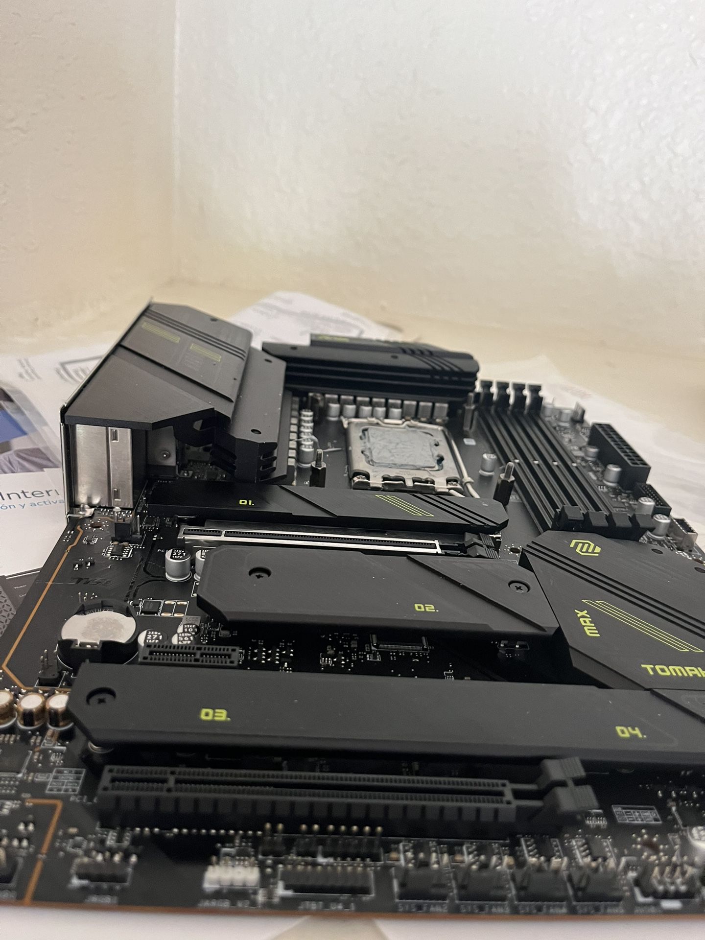 MSI Tomahawk With i7 14700k 