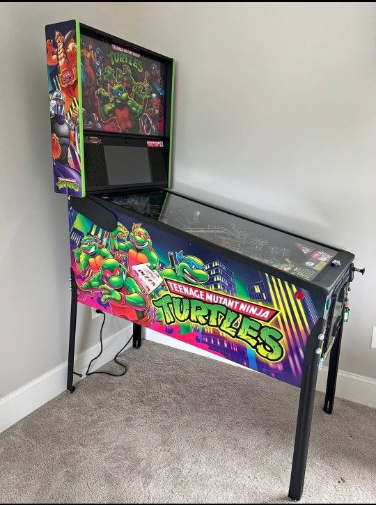 TEENAGE MUTANT NINJA TURTLES STERN PINBALL MACHINE