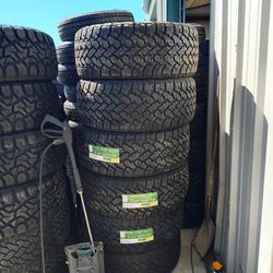 285/45/22 TBB Tires Installed And Balanced/ Instaladas Y Balanceadas 