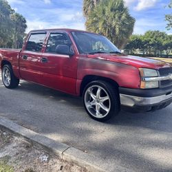 2005 Chevy 4 Doors 5.3 Vortex