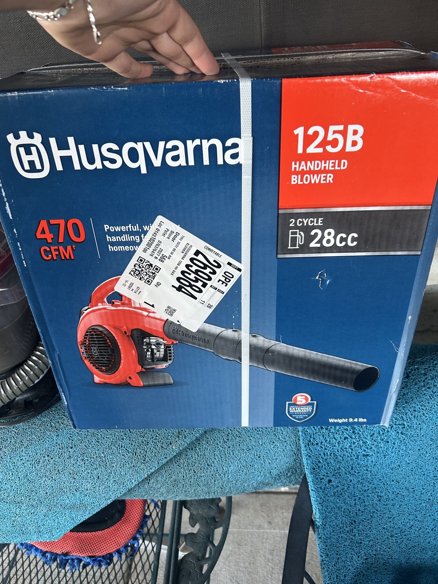 Handheld Husqvarna Blower