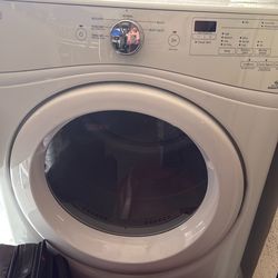 Whirl pool washer dryer