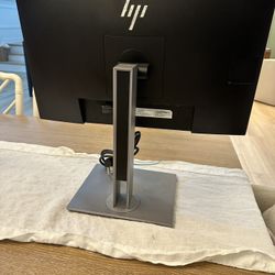 HP Adjustable Computer monitor