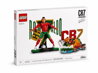 LEGO Editions Cristiano Ronaldo - Collector's Set Co-Pack - Building Toy for Kid