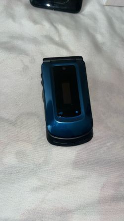 I412 Boost Mobile Flip Phone