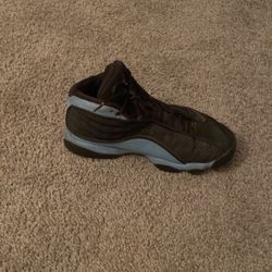 Jordan 13 Retro Black University Blue Size 9.5