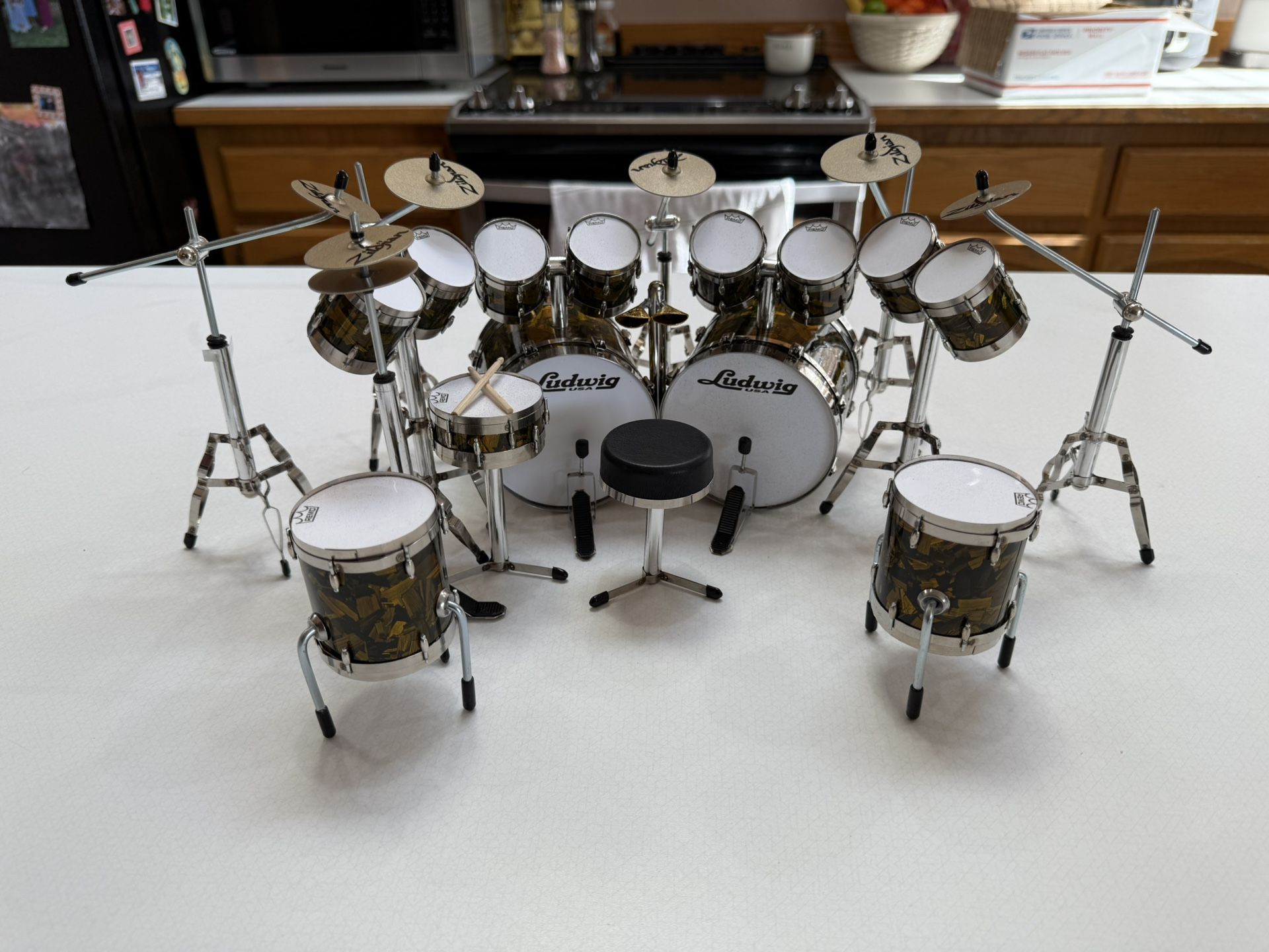 Miniature Novelty Drum Set